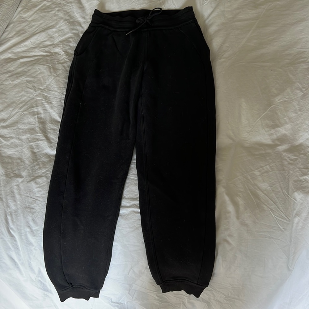 Lululemon Scuba High-Rise Jogger